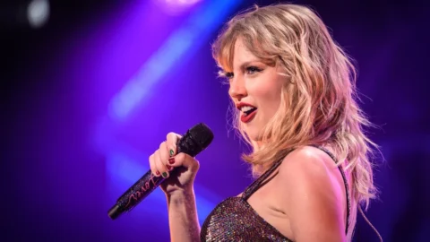 taylor swift 2