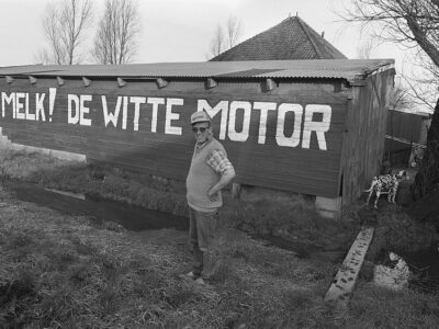 Melk, de witte motor (Nederlands Zuivelbureau)